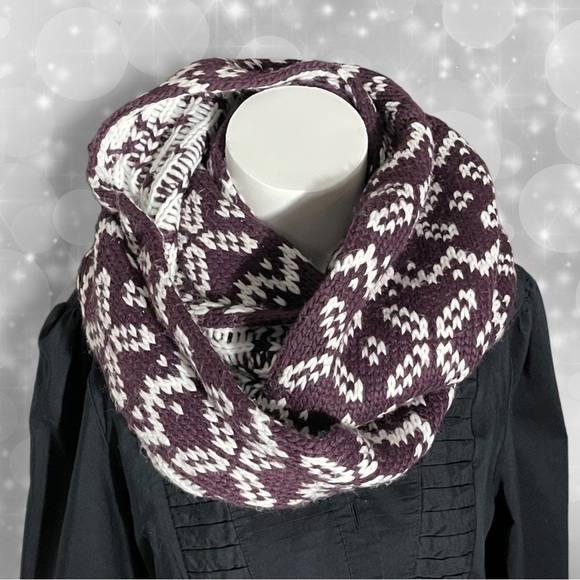 Arctic Print Infinity Scarf - Purple/White - Picture 1 of 15